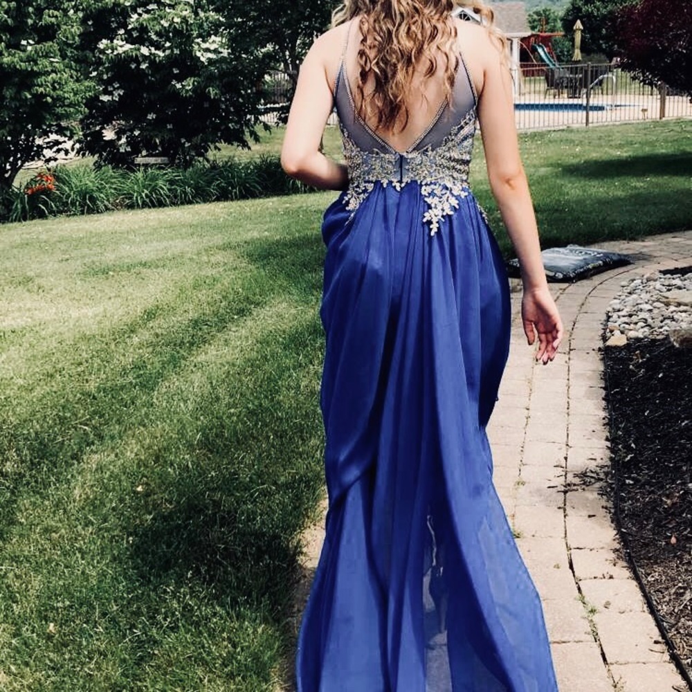Prom dress - Picture 3 of 5